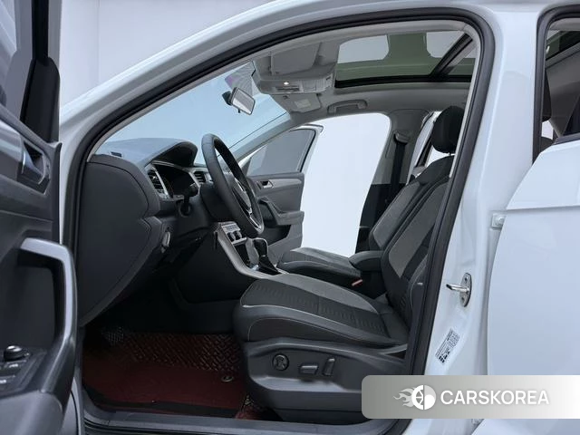 Volkswagen T-Roc 2021 Белый из Китая, фото 6