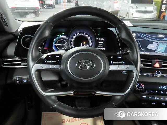 Hyundai Avante Hybrid (CN7) 2022 Белый из Кореи, фото 6