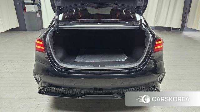 Kia The New K3 2nd generation 2022 Черный из Кореи, фото 6