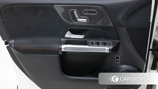 Mercedes-Benz GLB-Class X247 2021 Белый из Кореи, фото 6