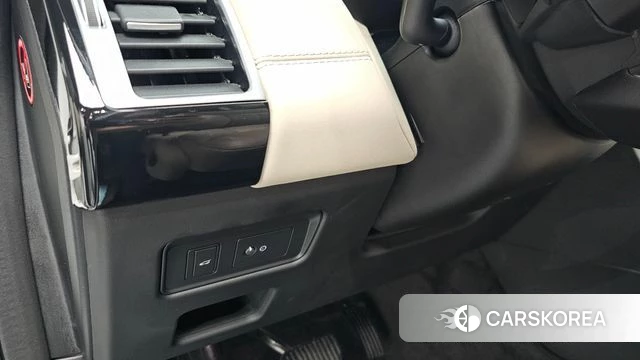 Land Rover Discovery 5 2020 Белый из Кореи, фото 6
