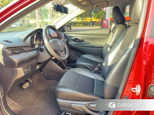 Toyota Yaris L 2021 Красный из Китая, фото 6