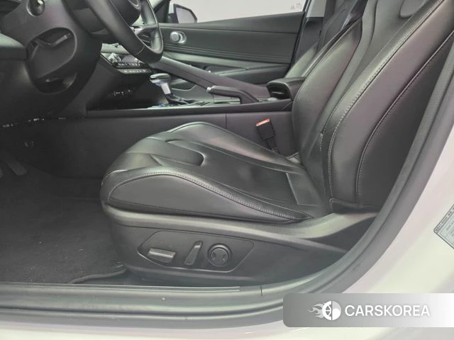 Hyundai Avante (CN7) 2022 Белый из Кореи, фото 6