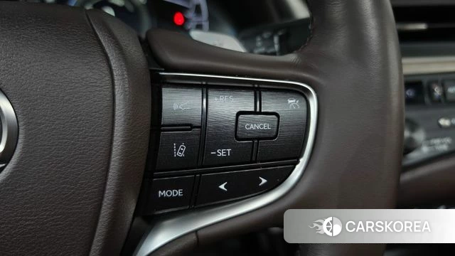 Lexus ES300h 7th generation 2019 Серый из Кореи, фото 6