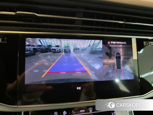 Audi Q8 (4M) 2023 Серый из Кореи, фото 6