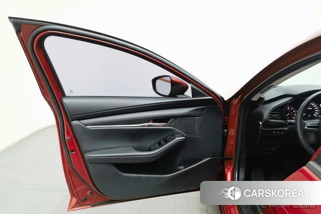 Mazda 3 2021 Красный из Китая, фото 6