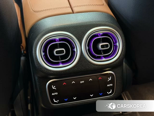 Mercedes-Benz GLC 2023 Зеленый из Китая, фото 6