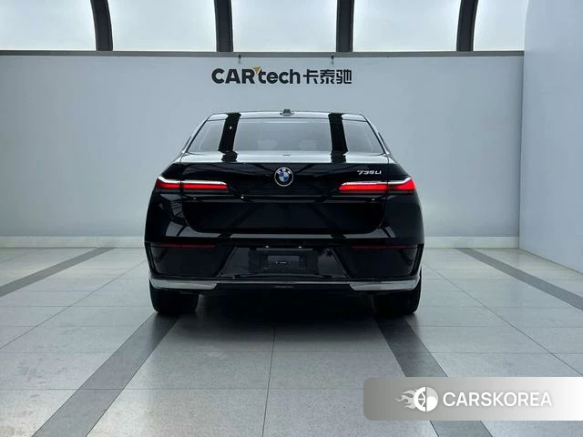 BMW 7 series 2024 Черный из Китая, фото 6