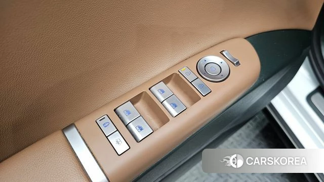 Hyundai Grandeur Hybrid (GN7) 2023 Белый из Кореи, фото 6