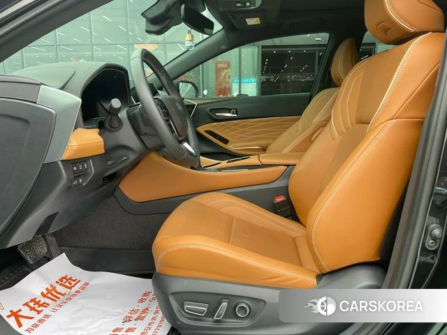 Toyota Avalon 2025 Черный из Китая, фото 6