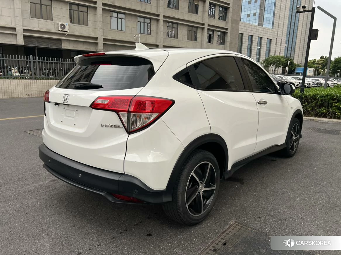 Honda Vezel 2020 Белый из Китая, фото 6