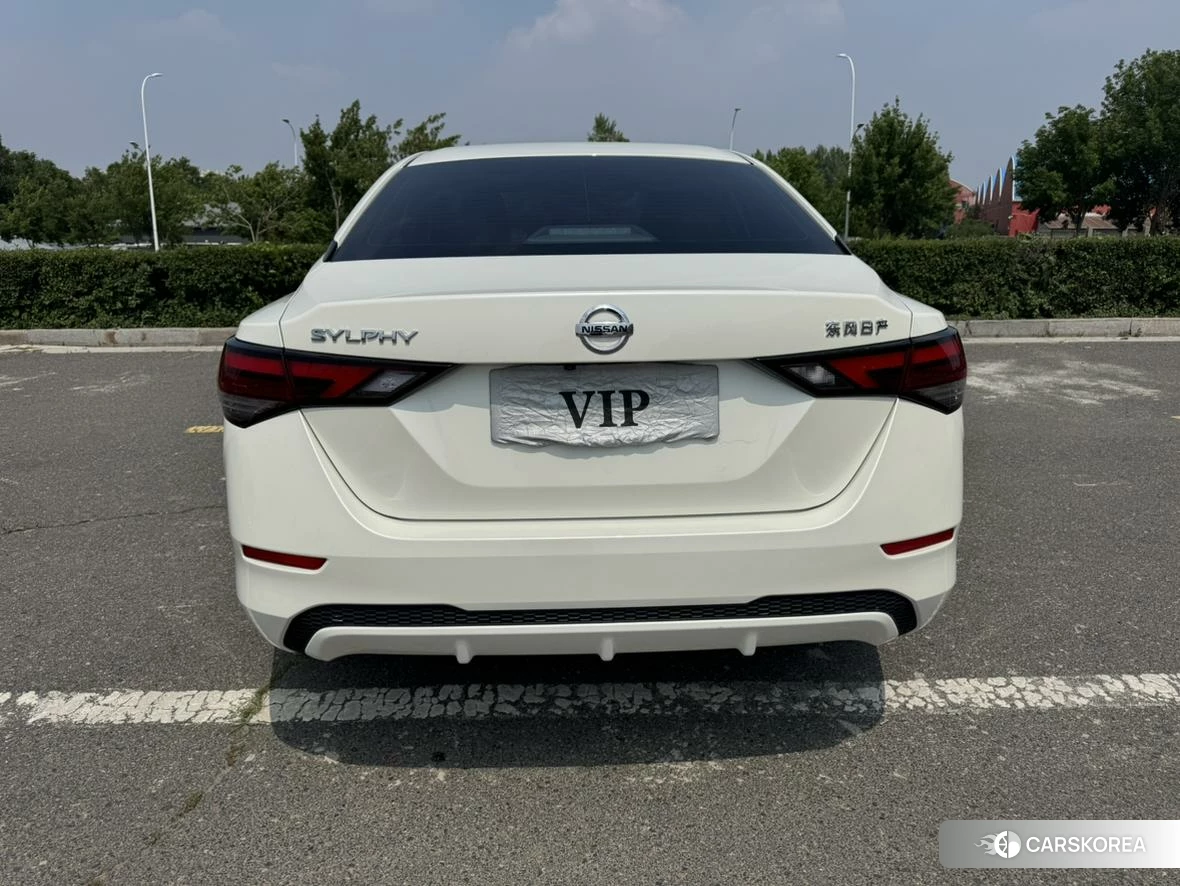 Nissan Sylphy 2021 Белый из Китая, фото 6