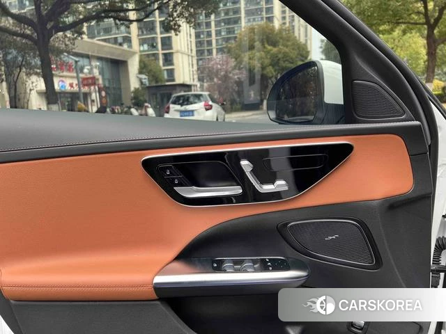 Mercedes-Benz C-class 2024 Белый из Китая, фото 6