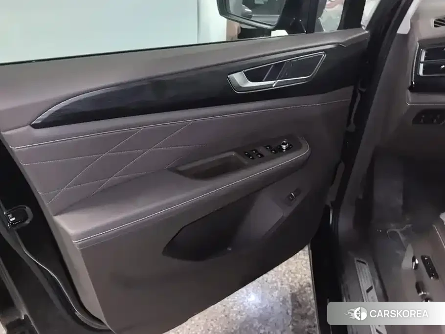 Volkswagen Viloran 2025 Черный из Китая, фото 6