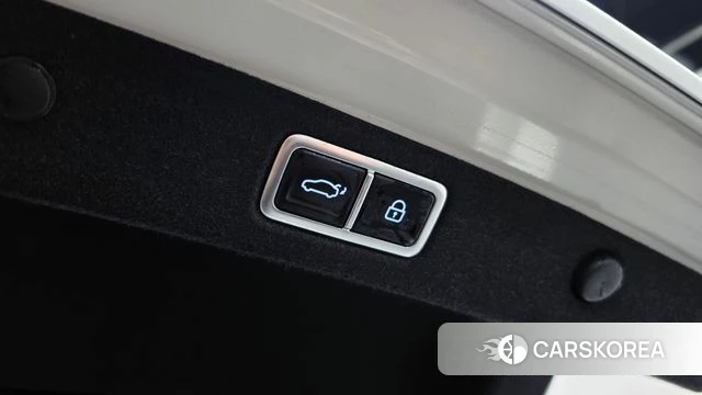Hyundai Grandeur Hybrid (GN7) 2024 Белый из Кореи, фото 6