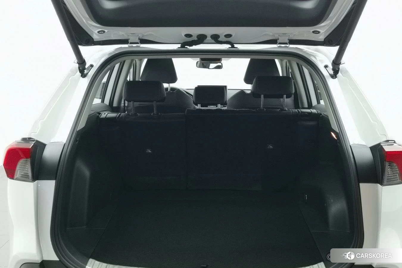 Toyota RAV4 2021 Белый из Китая, фото 6