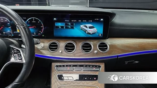 Mercedes-Benz E-Class W213 2022 Белый из Кореи, фото 6