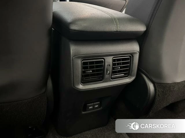 Toyota RAV4 2023 Белый из Китая, фото 6