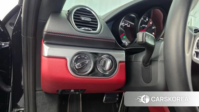 Porsche 718 Cayman 2024 Черный из Кореи, фото 6