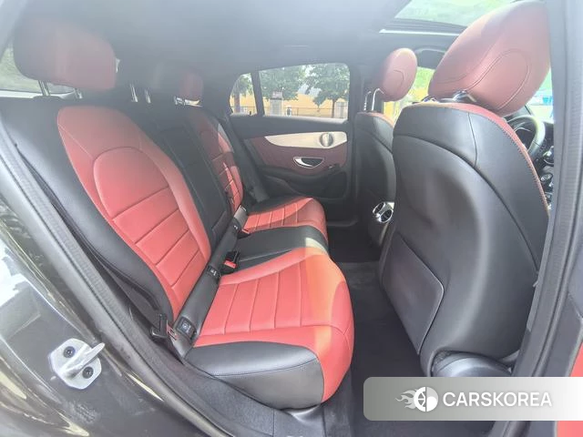Mercedes-Benz GLC 2023 Темно-серый из Китая, фото 6