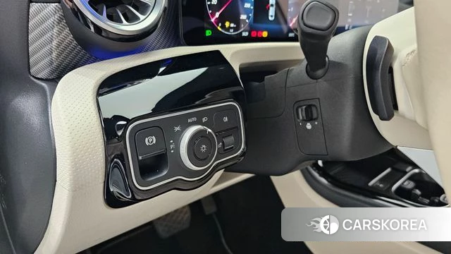 Mercedes-Benz A-Class W177 2024 Белый из Кореи, фото 6