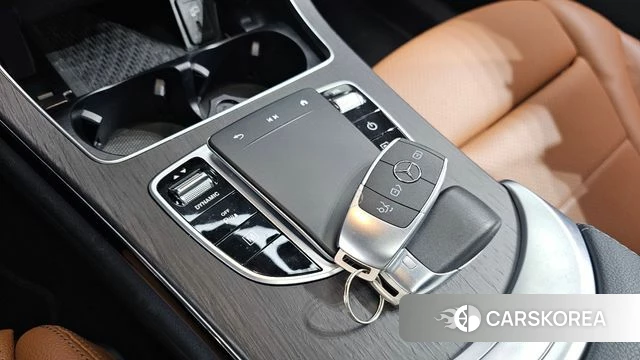Mercedes-Benz GLC-Class X253 2021 Белый из Кореи, фото 6