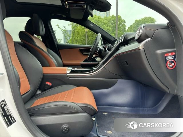 Mercedes-Benz C-class 2023 Белый из Китая, фото 6