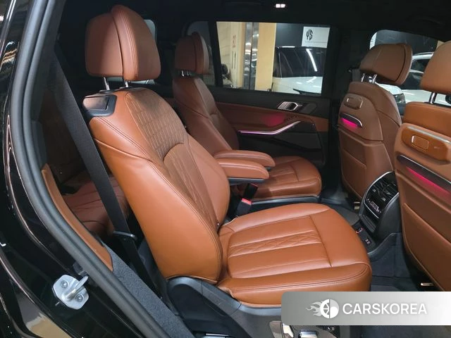 BMW X7 (G07) 2025 Черный из Кореи, фото 6