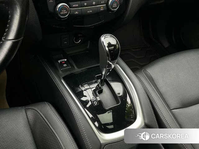Nissan X-Trail 2021 Черный из Китая, фото 6