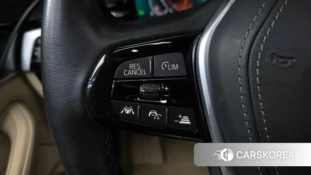 BMW 5 Series (G30) 2019 Белый из Кореи, фото 6