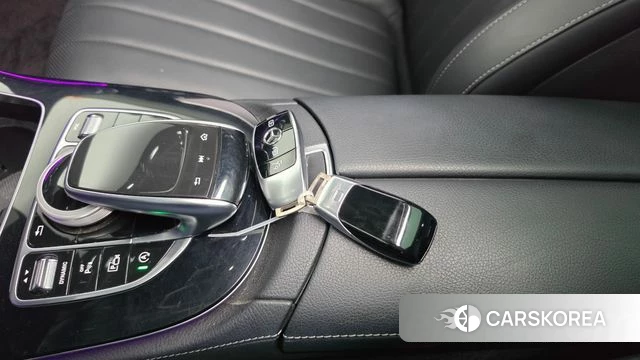 Mercedes-Benz E-Class W213 2018 Белый из Кореи, фото 6