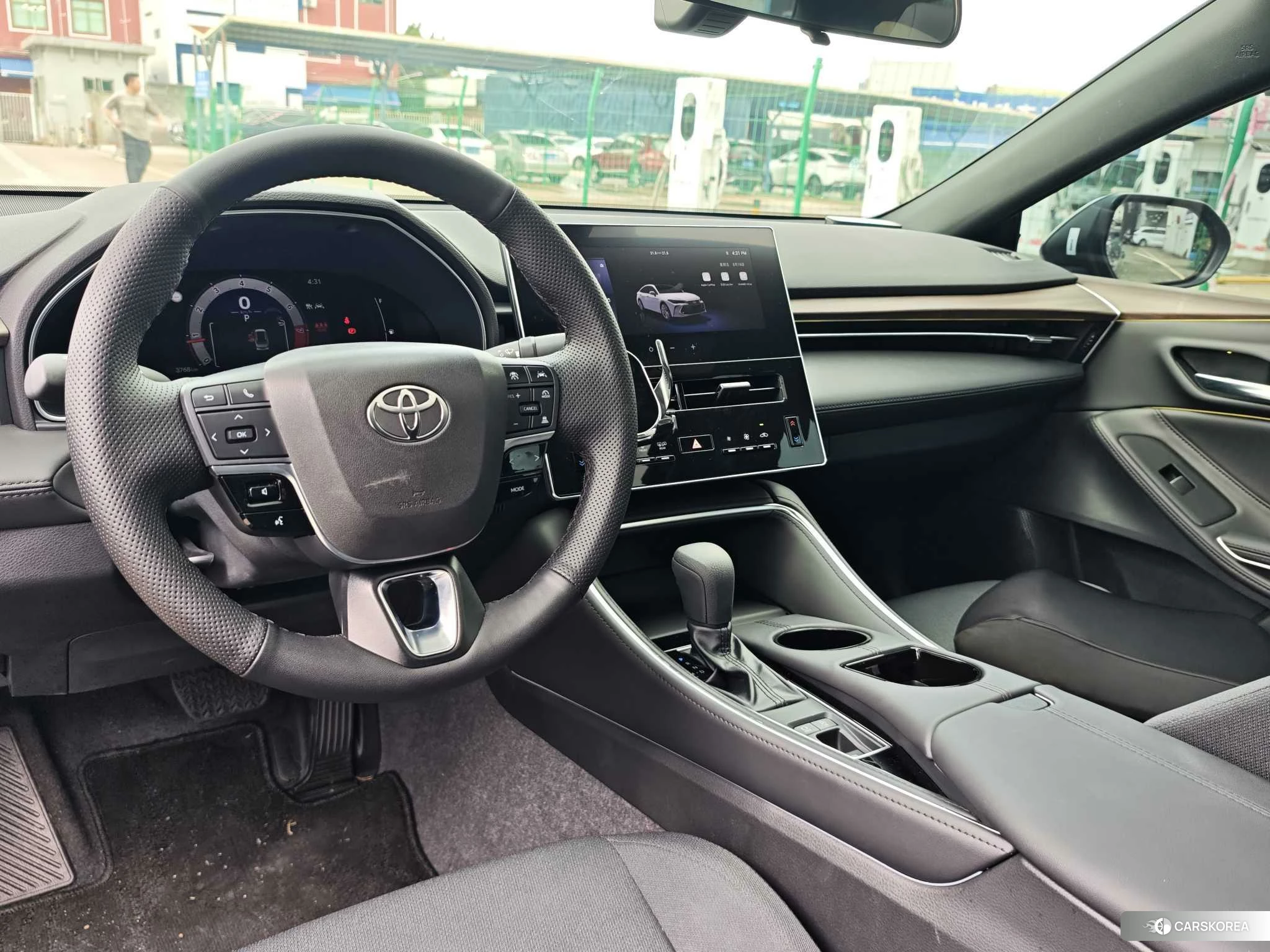 Toyota Avalon 2024 Черный из Китая, фото 6