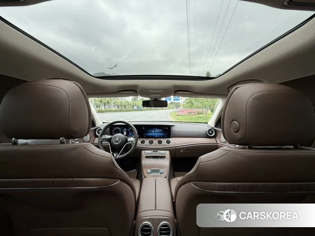 Mercedes-Benz E-Class 2022 Черный из Китая, фото 6
