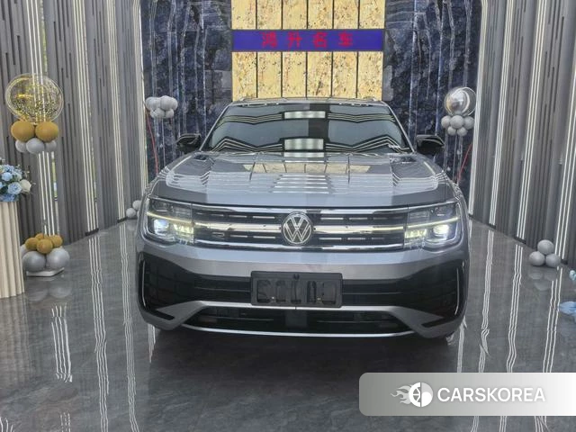 Volkswagen Teramont 2023 Серебристо-серый из Китая, фото 6