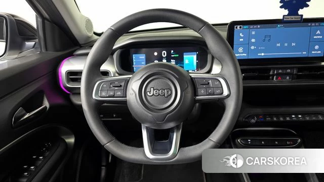 Jeep Avengers 2024 Белый из Кореи, фото 6