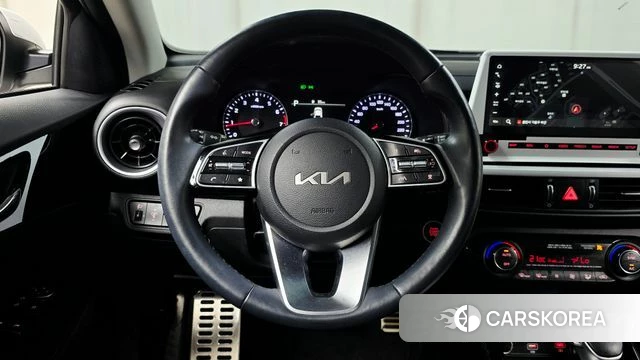 Kia The New K3 2nd generation 2024 Белый из Кореи, фото 6
