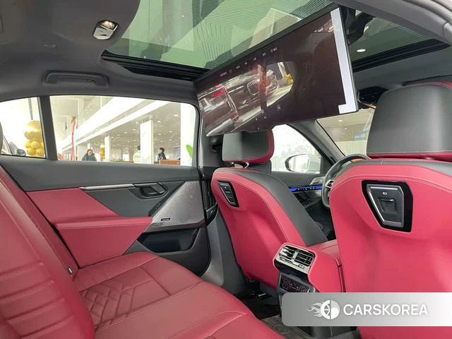 BMW i5 2025 Белый из Китая, фото 6