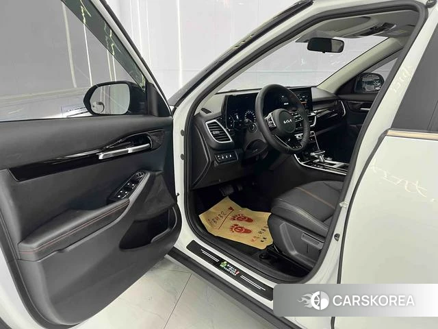 Kia KX3 2023 Белый из Китая, фото 6