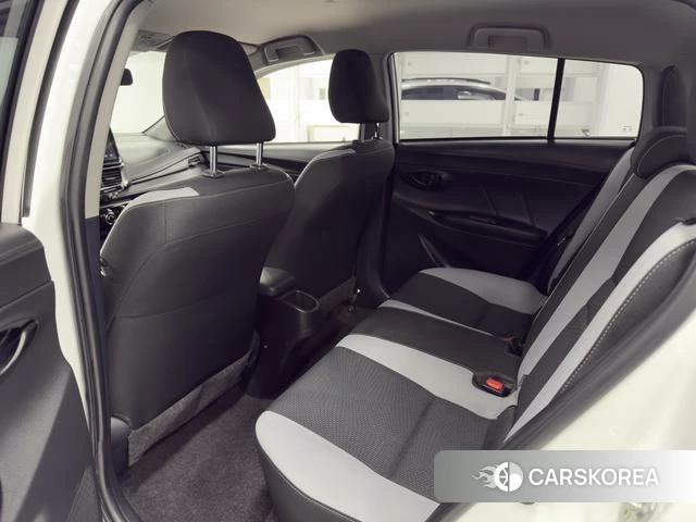 Toyota Yaris L 2021 Белый из Китая, фото 6