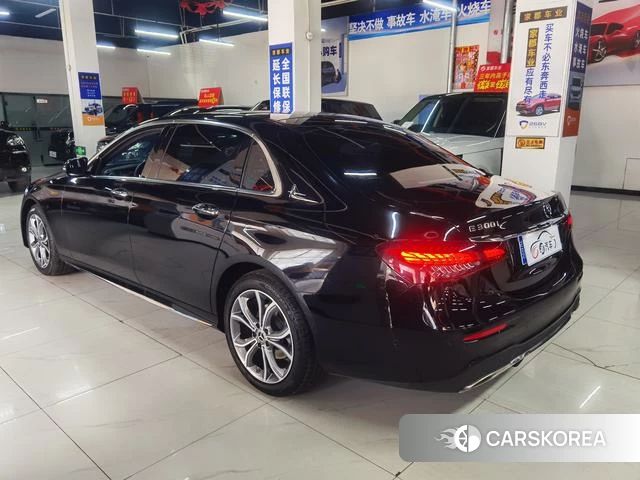 Mercedes-Benz E-Class 2024 Черный из Китая, фото 6