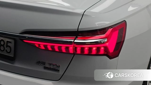 Audi A6 (C8) 2021 Белый из Кореи, фото 6