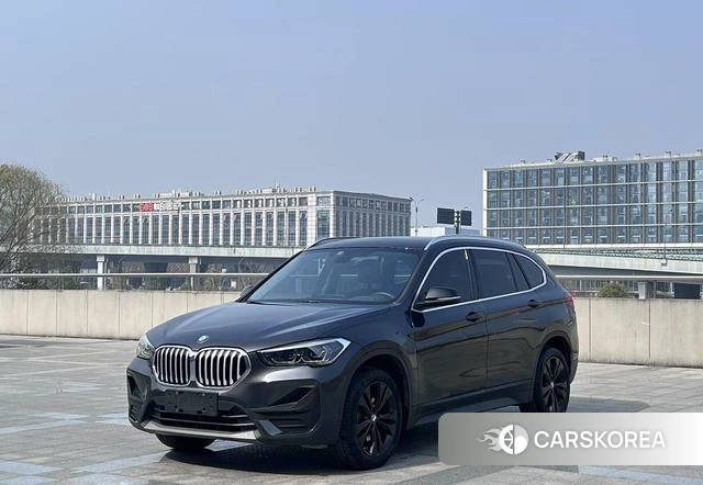 BMW X1 2021 Темно-серый из Китая, фото 6