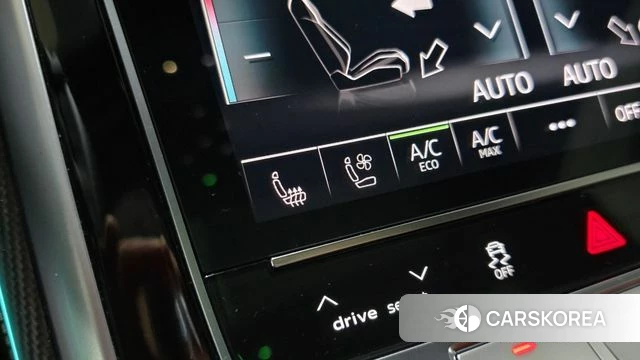 Audi SQ7 (4M) 2026 Синий из Кореи, фото 6