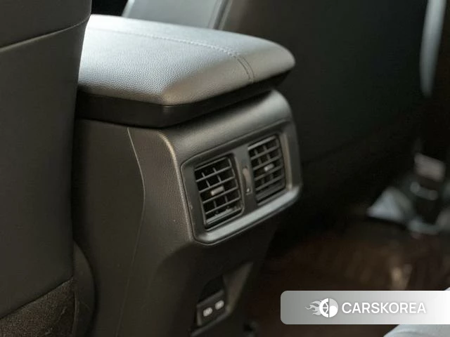 Toyota Wildlander 2023 Черный из Китая, фото 6