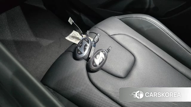 Hyundai The New Avante (CN7) 2023 Белый из Кореи, фото 6