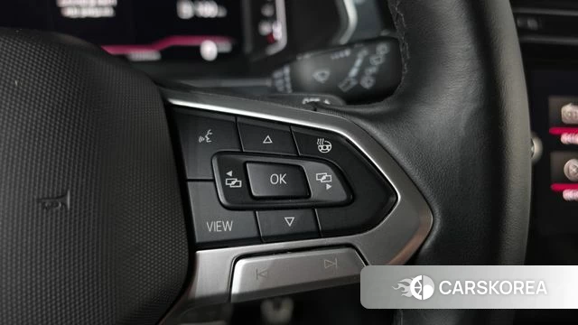 Volkswagen Tiguan second Generation 2022 Белый из Кореи, фото 6