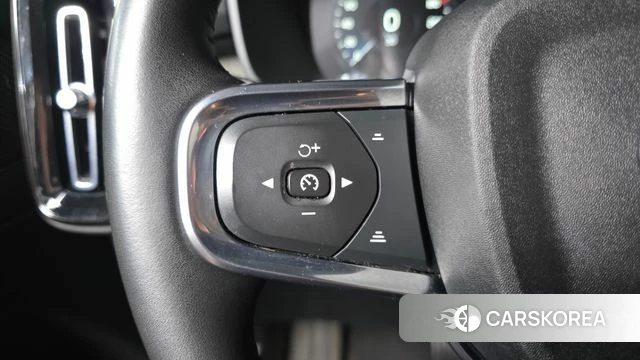 Volvo XC40 2021 Белый из Кореи, фото 6