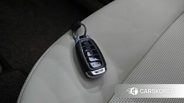 Hyundai Casper Electric 2024 Желтый из Кореи, фото 6