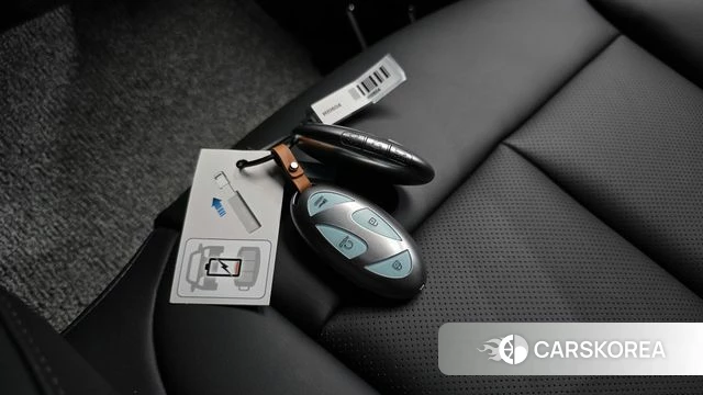 Hyundai The New Staria 2026 Белый из Кореи, фото 6