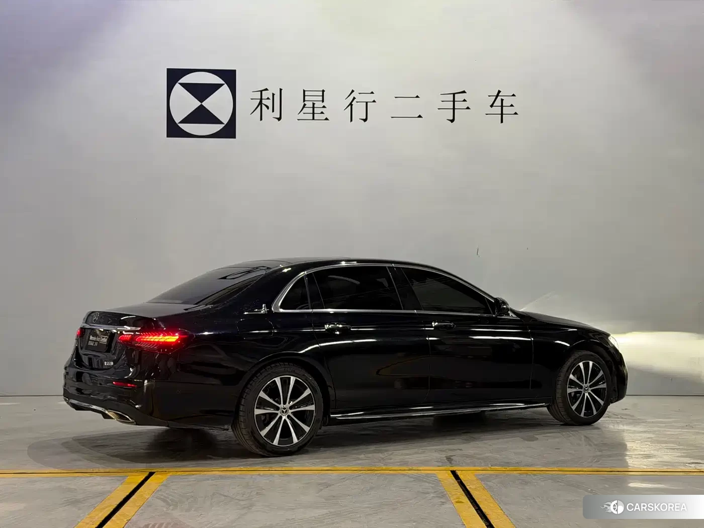 Mercedes-Benz E-Class 2023 Черный из Китая, фото 6
